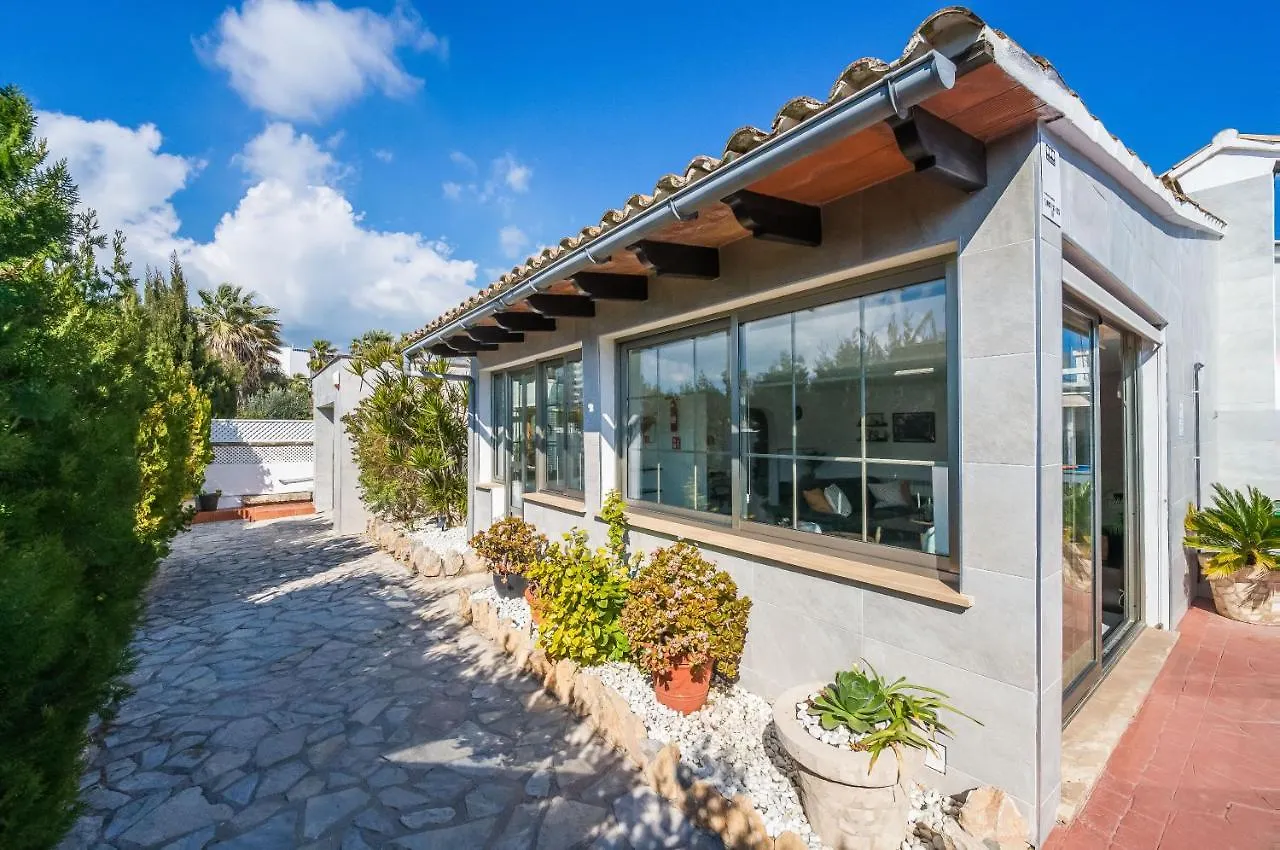 Fantastic Villa Tucan, Pool Barbecue Ground Floor Алькудия Дом отдыха